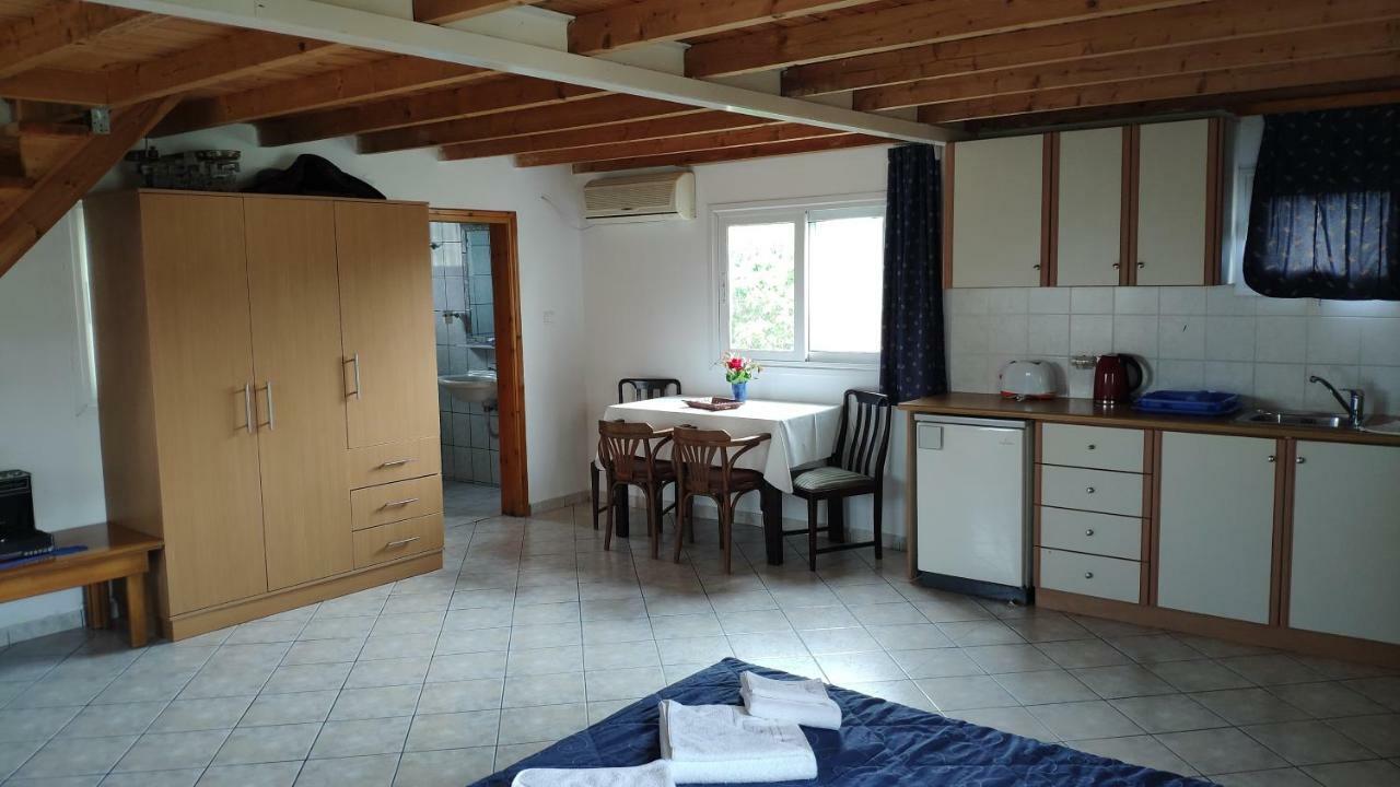 Tondoris Apartments Sidárion Extérieur photo